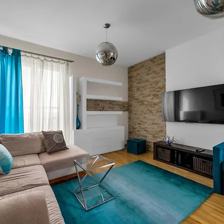 National Stadium - 7th Floor, Parking And Balcony - By Rentujemy Warsaw