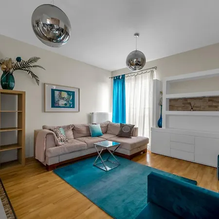 Apartment National Stadium - 7th Floor, Parking And Balcony - By Rentujemy *
